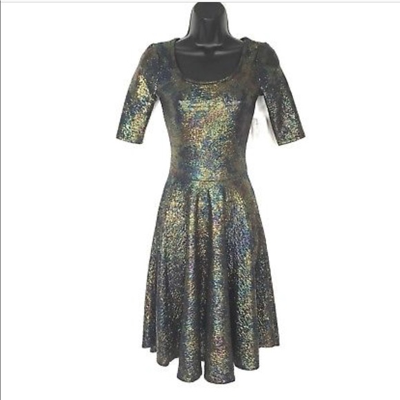 LuLaRoe Dresses & Skirts - Lularoe oil slick Nicole dress